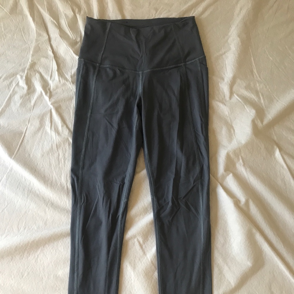 VS Leggings - Picture 4 of 6